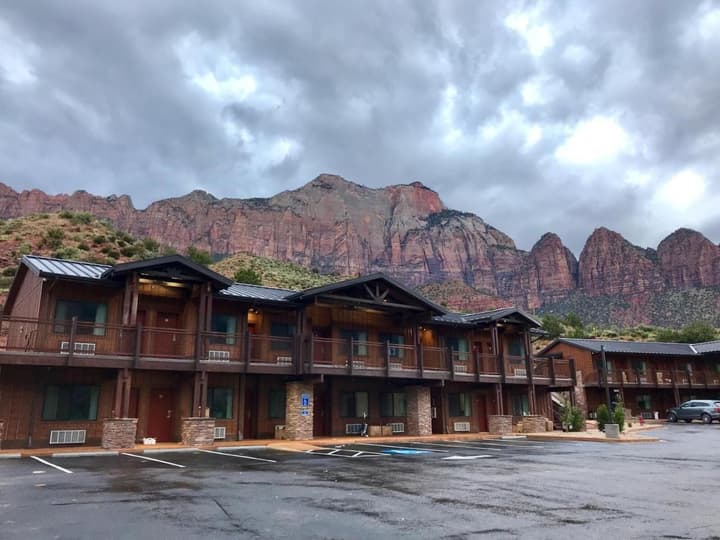 Zion Canyon Lodge