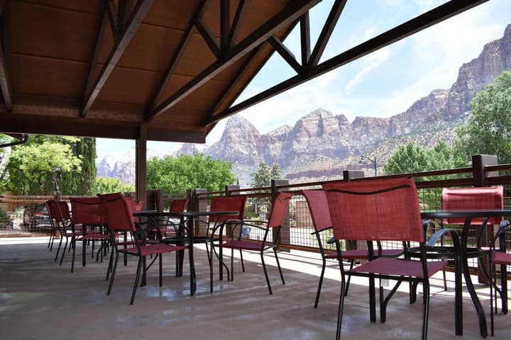 Zion Canyon Lodge