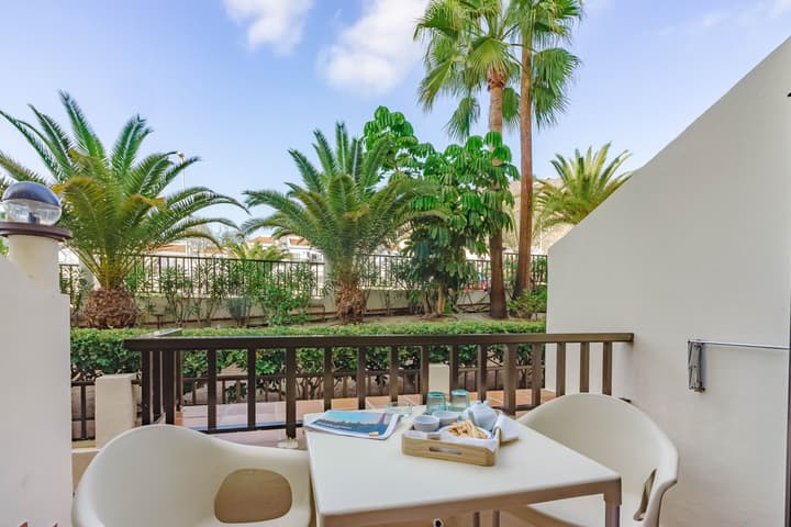 Klayman Olivina Aparthotel