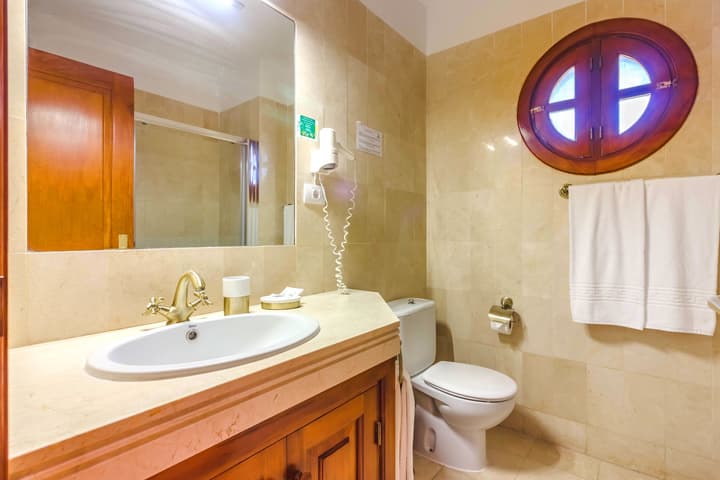 Klayman Olivina Aparthotel