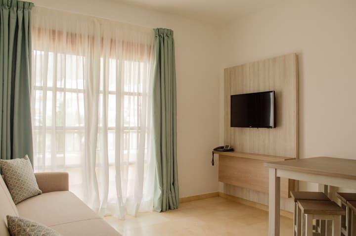 Klayman Olivina Aparthotel
