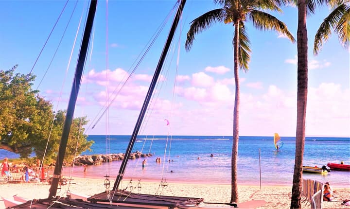 Touba Manga Beach