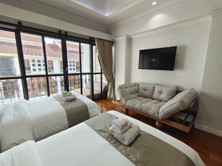 Lanna Oriental Hotel