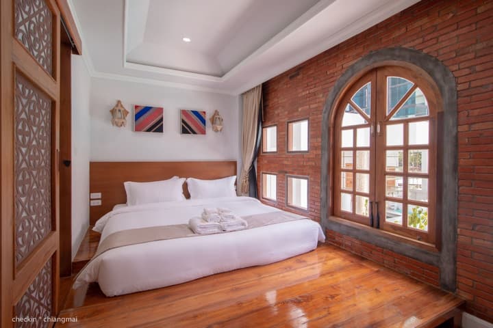 Lanna Oriental Hotel