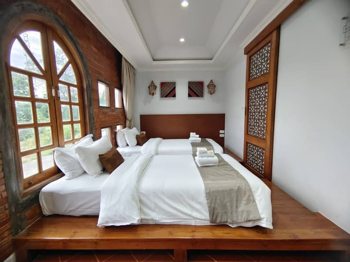 Lanna Oriental Hotel
