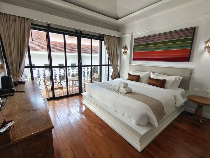 Lanna Oriental Hotel