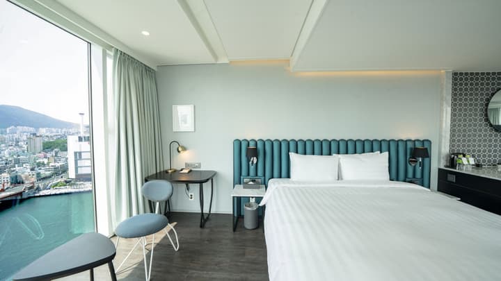 Lavalse Hotel