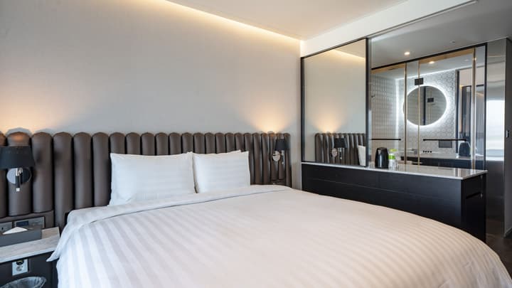 Lavalse Hotel