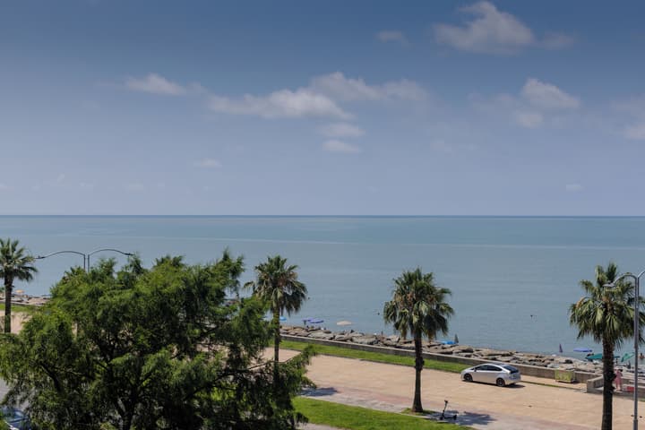 Aqua Batumi Hotel & Apartments