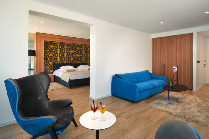 Amphora Hotel