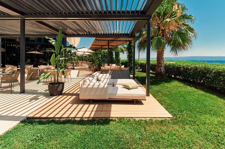 Amphora Hotel