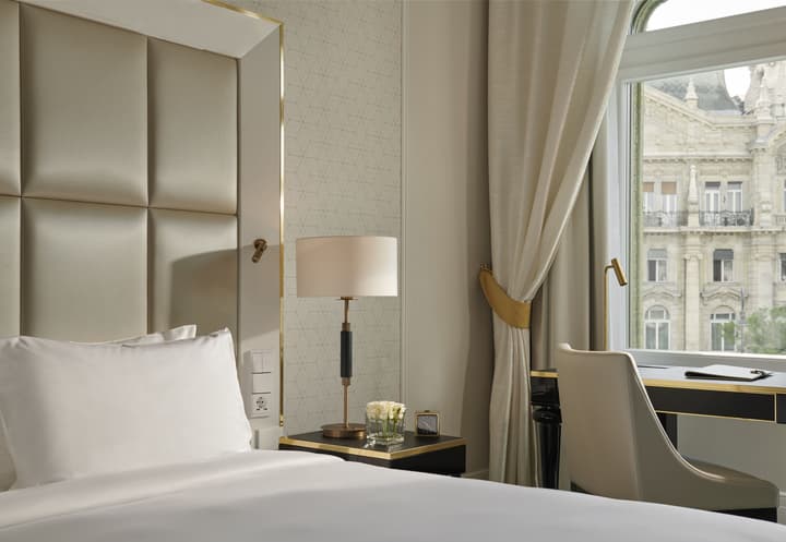 Párisi Udvar Hotel Budapest, part of Hyatt