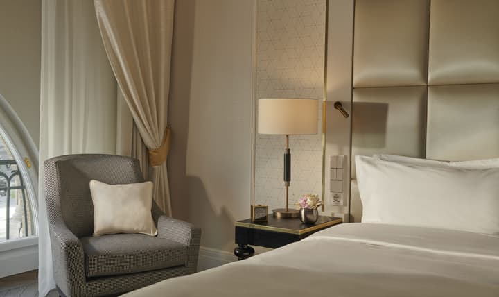 Párisi Udvar Hotel Budapest, part of Hyatt