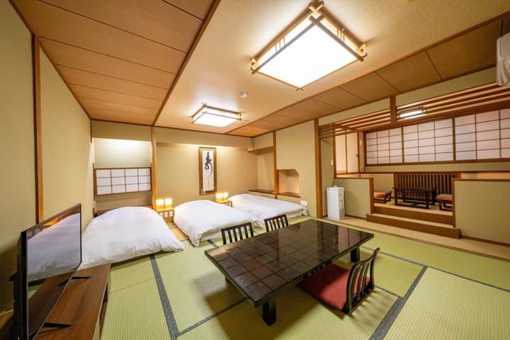 Okuhida Hot Spring Hirayukan