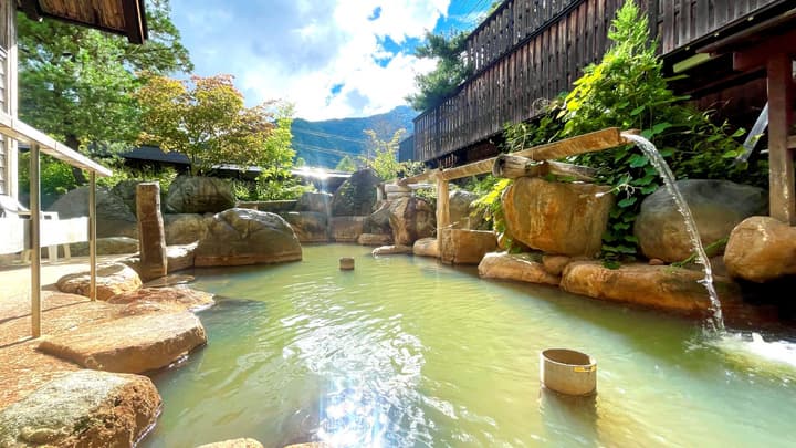 Okuhida Hot Spring Hirayukan