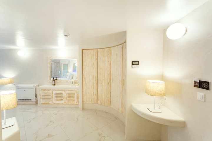 Rhodos Horizon City- Adults only
