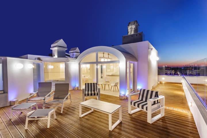 Rhodos Horizon City- Adults only