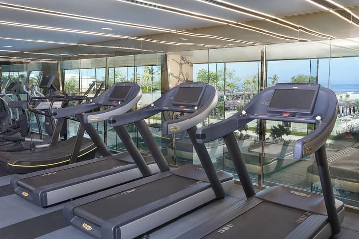 W Muscat