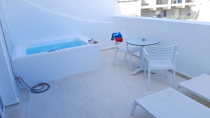 Naiades Marina Hotel
