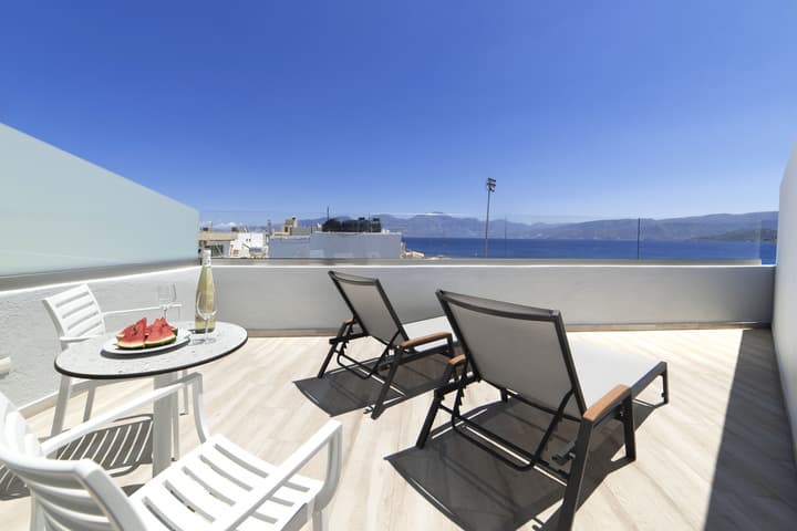 Naiades Marina Hotel