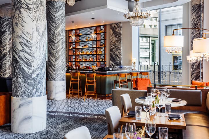 The Candler Hotel Atlanta, Curio Collection by Hilton
