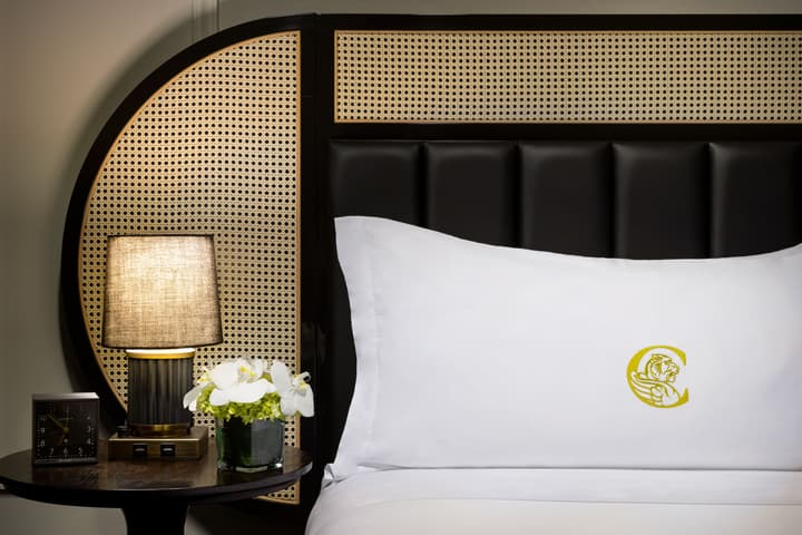 The Candler Hotel Atlanta, Curio Collection by Hilton