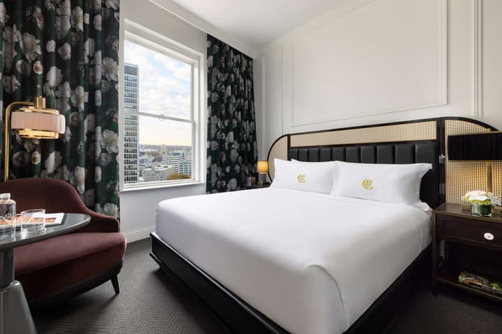 The Candler Hotel Atlanta, Curio Collection by Hilton