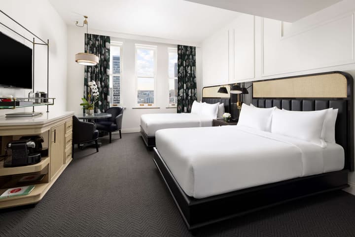 The Candler Hotel Atlanta, Curio Collection by Hilton
