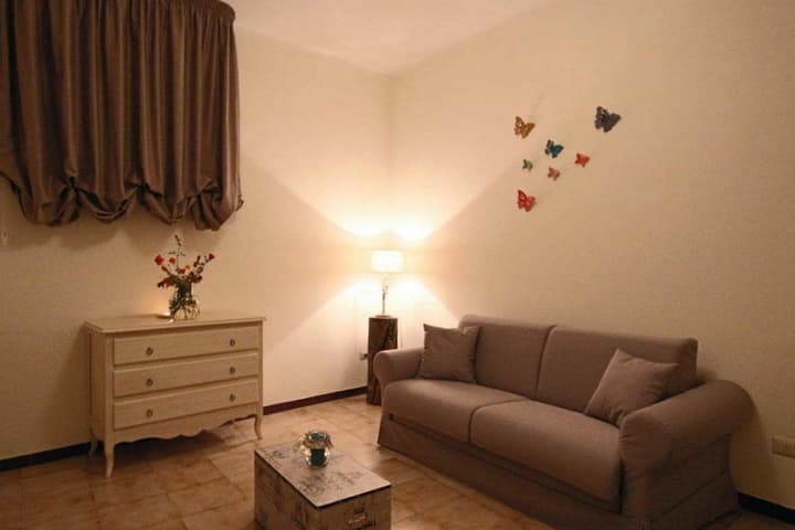 Suite del Vico Family