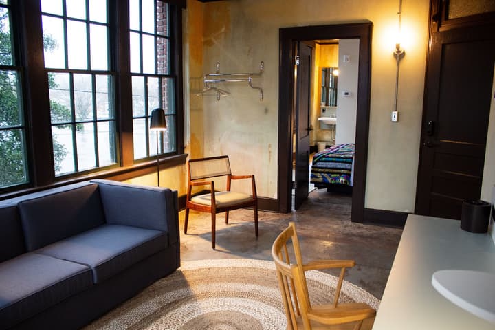 Travelers Hotel