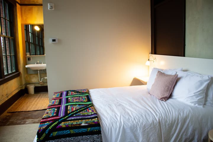 Travelers Hotel