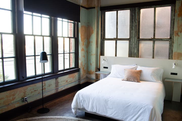 Travelers Hotel
