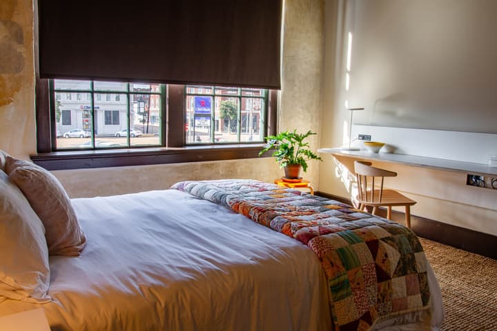 Travelers Hotel