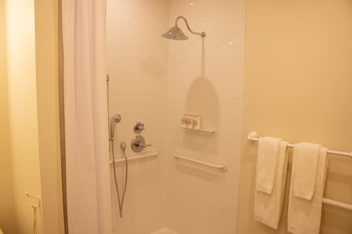 Travelers Hotel
