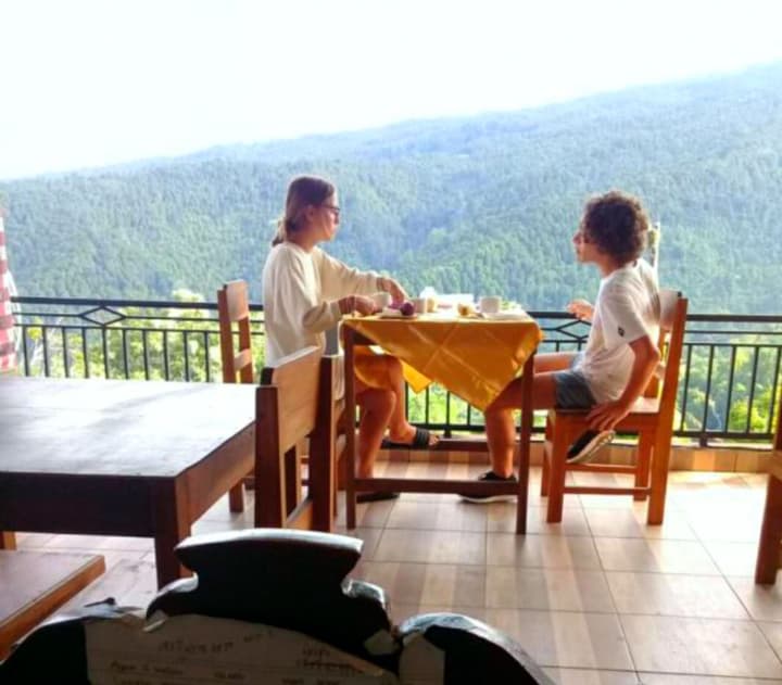 Aris Homestay and Warung Made