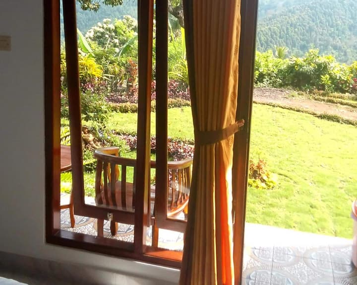 Aris Homestay and Warung Made