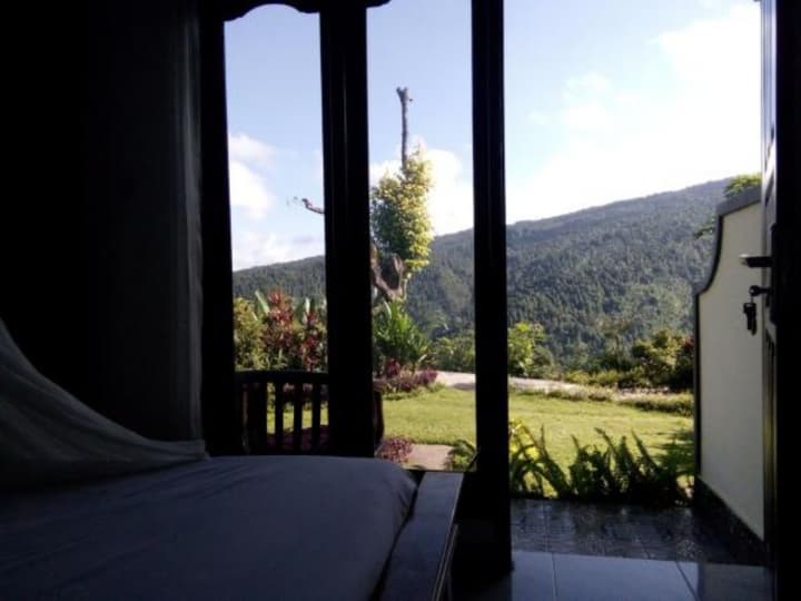Aris Homestay and Warung Made