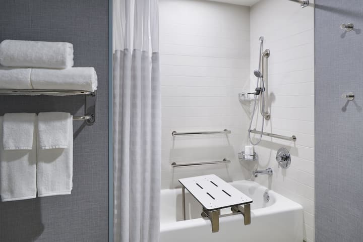 Hyatt Place Wilmington Riverfront