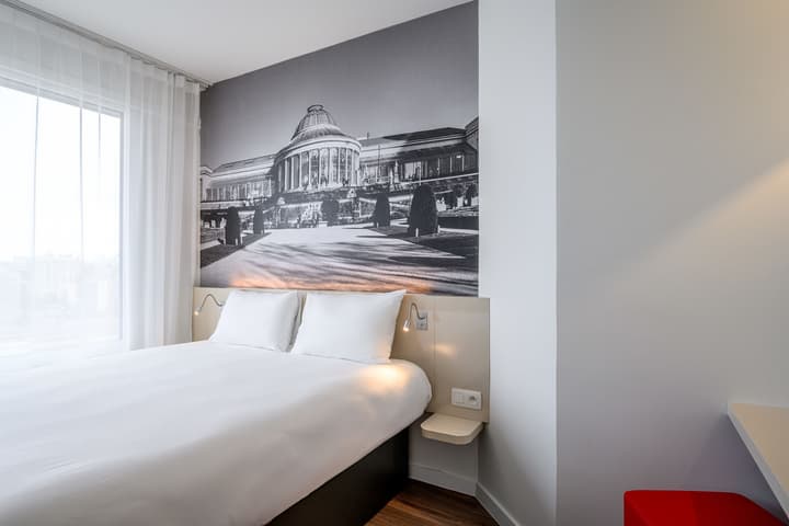 B&B HOTEL Brussels Centre Gare du Midi