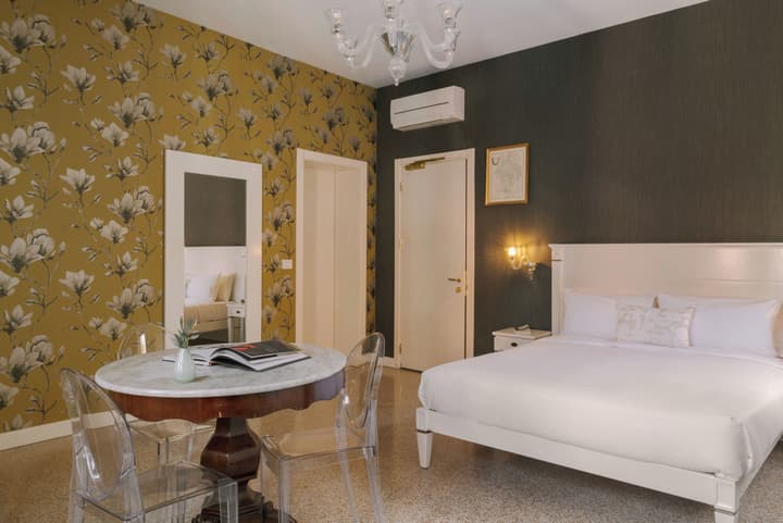 IH Hotels Venezia Salute Palace