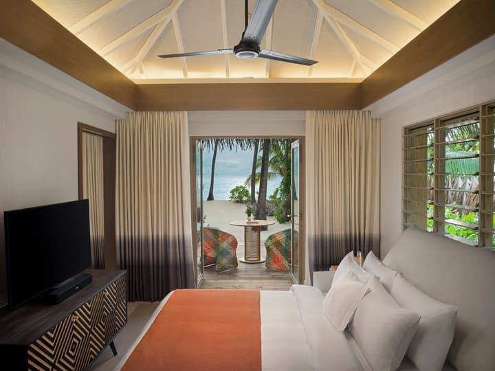 InterContinental Maldives Maamunagau Resort by IHG
