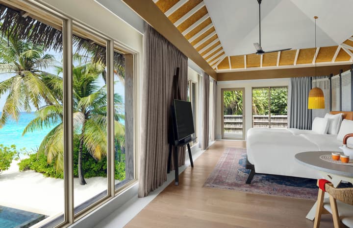 InterContinental Maldives Maamunagau Resort by IHG