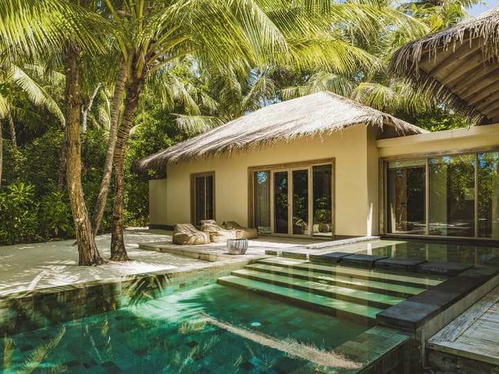 InterContinental Maldives Maamunagau Resort by IHG