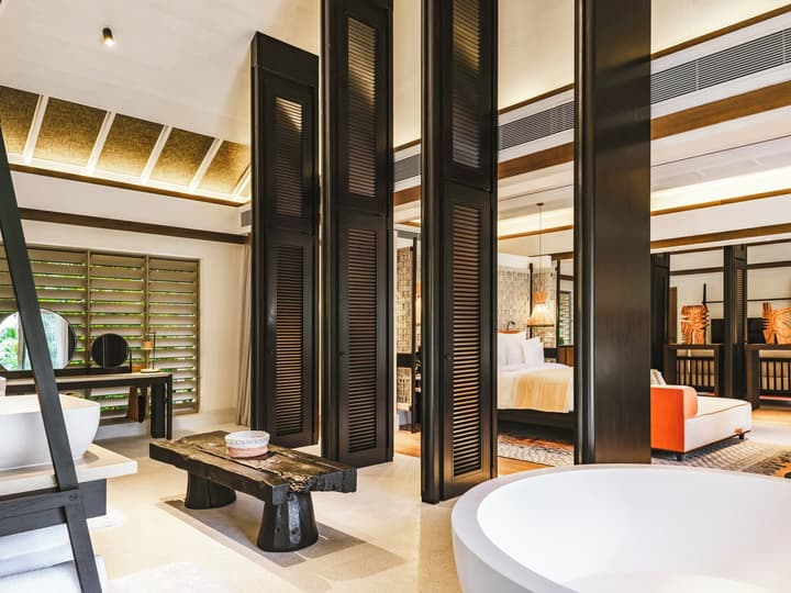 InterContinental Maldives Maamunagau Resort by IHG
