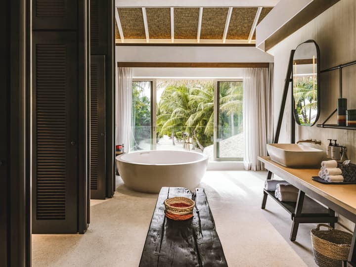 InterContinental Maldives Maamunagau Resort by IHG