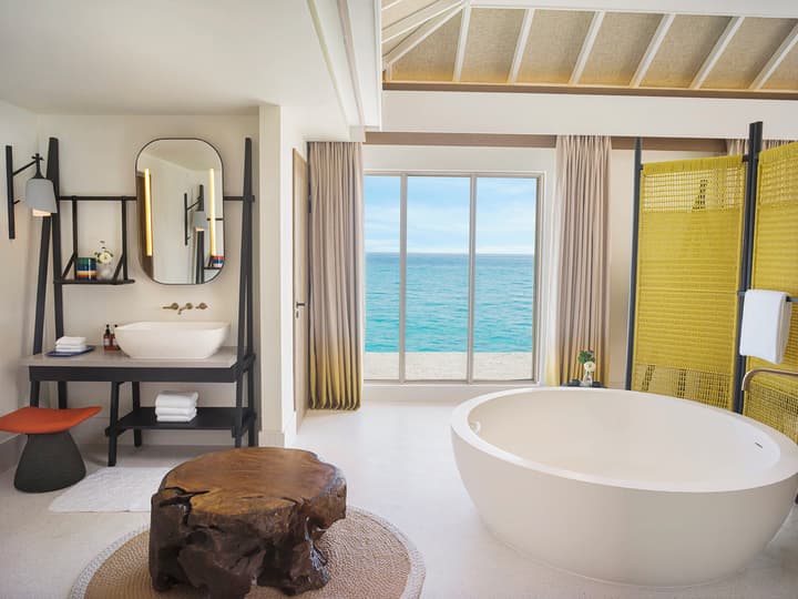 InterContinental Maldives Maamunagau Resort by IHG