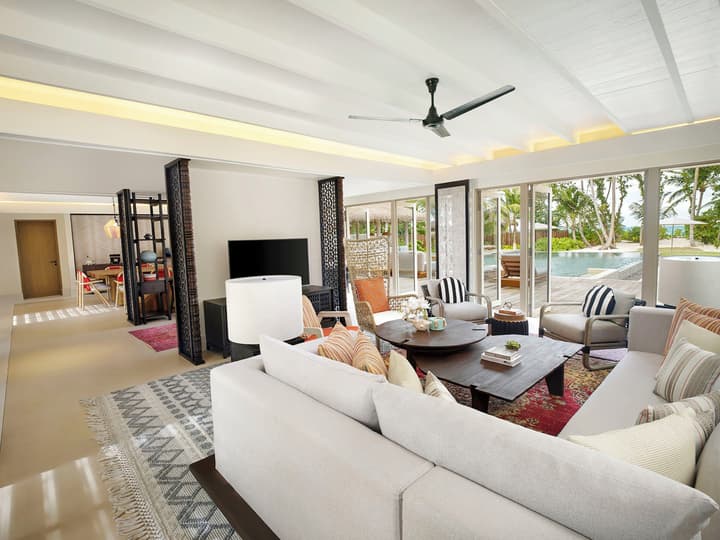 InterContinental Maldives Maamunagau Resort by IHG