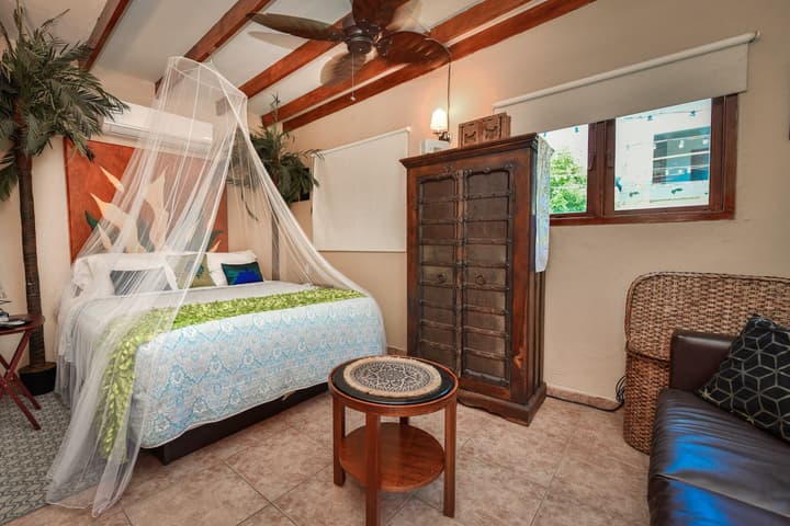 House of Mosaic Art Villa and Gallery Aruba