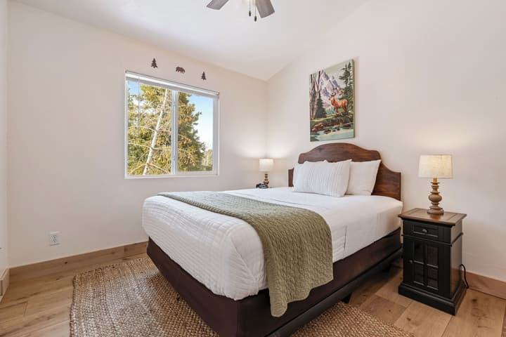 Duck Creek Village Inn