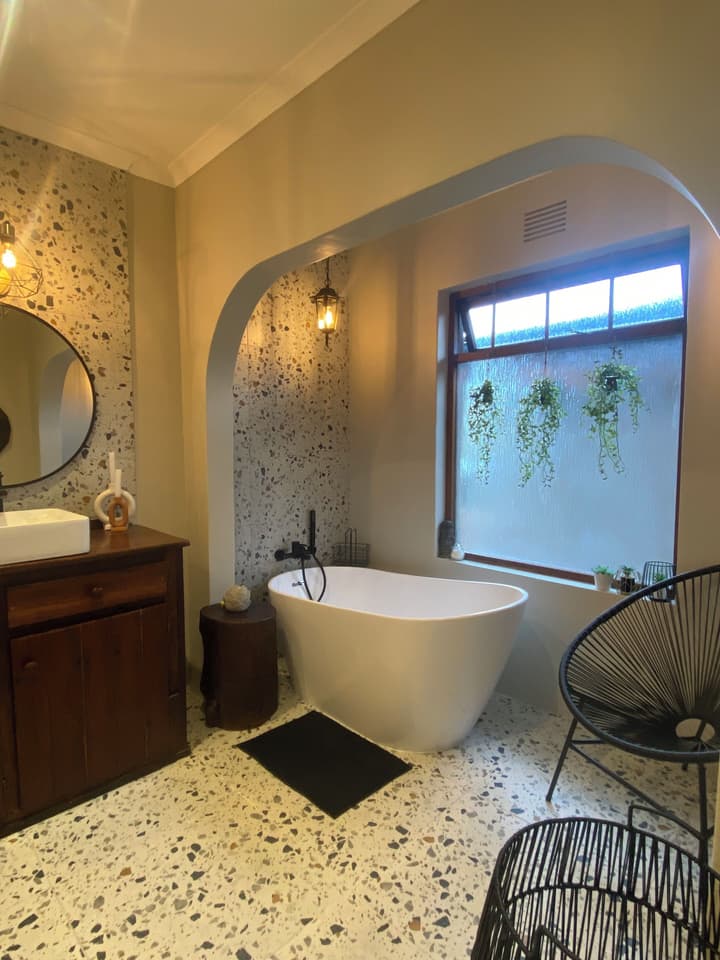 Dolphin Circle B&B